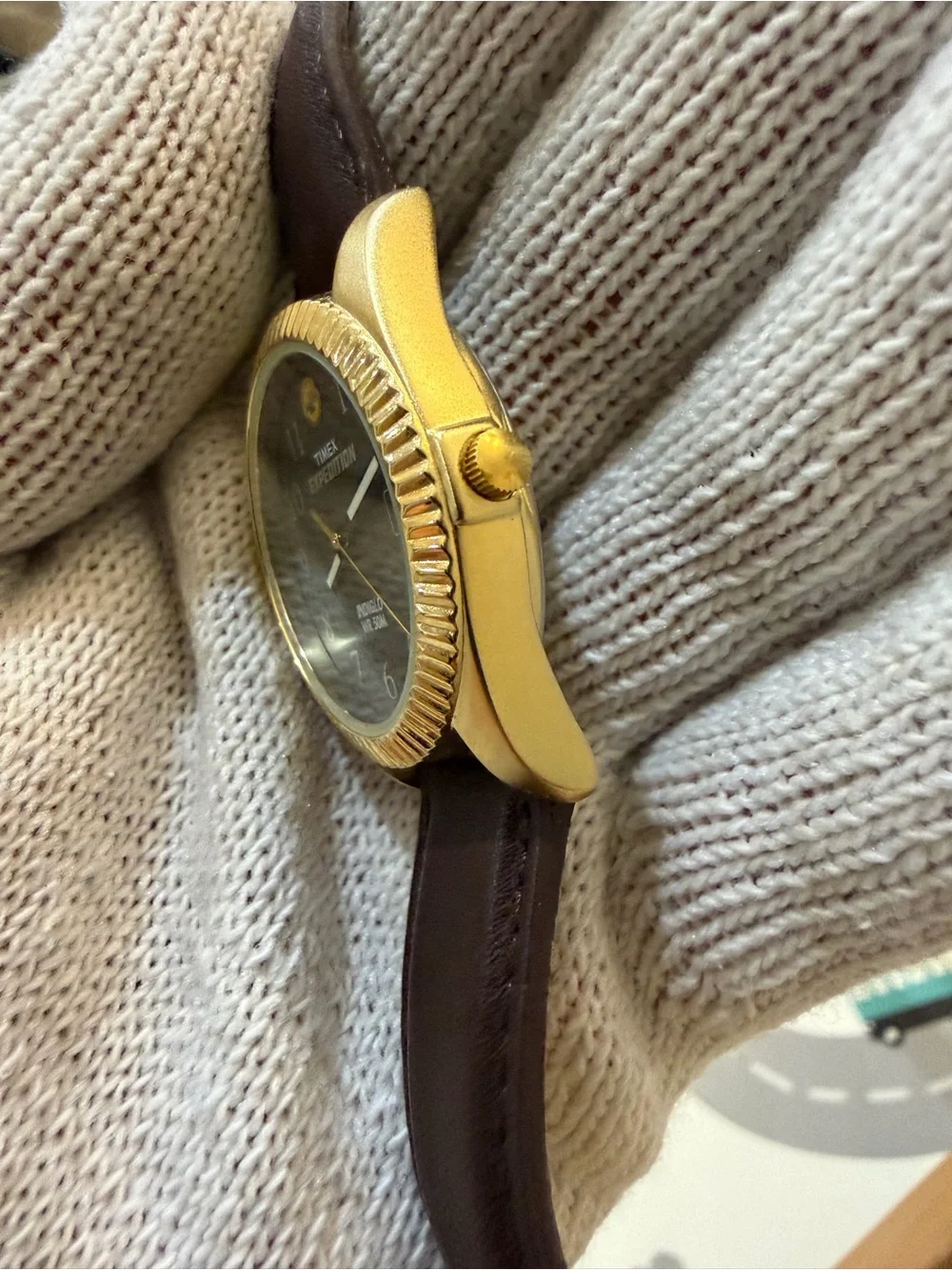 Vintage Timex Expedition H1Y653 Watch Fluted Bezel Gold Brown Leather 1998